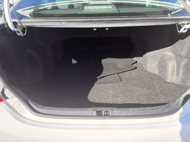 Used 2013 Toyota Camry SE FWD image 22