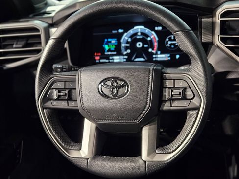 Used 2025 Toyota Tundra Limited image 27