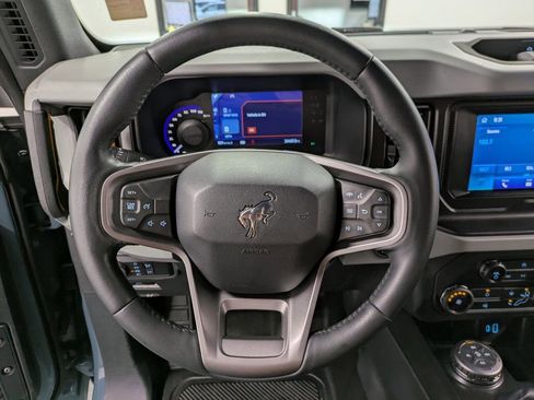 Used 2021 Ford Bronco Badlands image 22