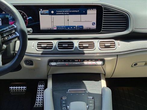 Certified 2025 Mercedes-Benz GLS 450 4MATIC image 10