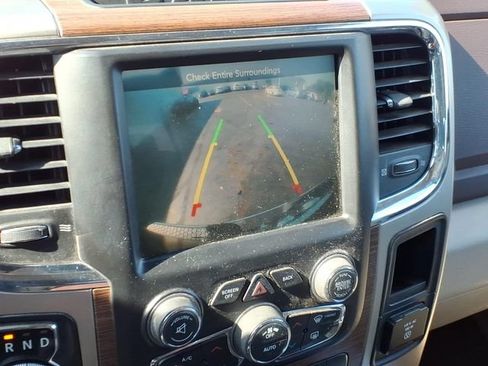 Used 2015 RAM 1500 Laramie w/ Convenience Group AWD/4WD image 24