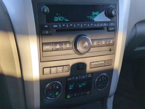 Used 2010 Chevrolet Traverse LT w/ Personal Connectivity Package image 29