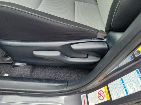 Used 2018 Toyota RAV4 XLE image 27