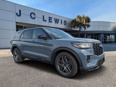 New 2026 Ford Explorer ST w/ Sun And Sound Package