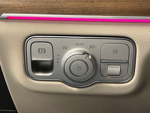 Used 2022 Mercedes-Benz GLS 450 4MATIC image 19