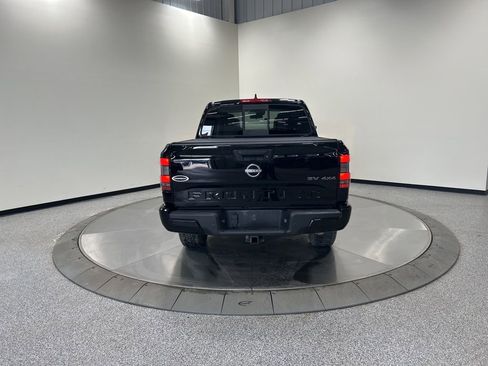 Used 2022 Nissan Frontier SV image 7