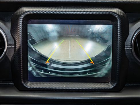 Used 2022 Jeep Wrangler Unlimited Sahara w/ LED Lighting Group image 19