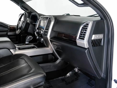 Used 2015 Ford F150 Platinum w/ Equipment Group 701A Luxury image 12