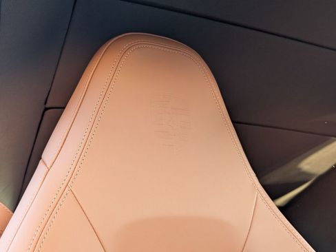 Used 2025 Porsche 911 Carrera 4 GTS image 17