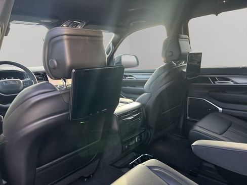 New 2026 Jeep Grand Wagoneer Limited w/ Convenience Group I image 34