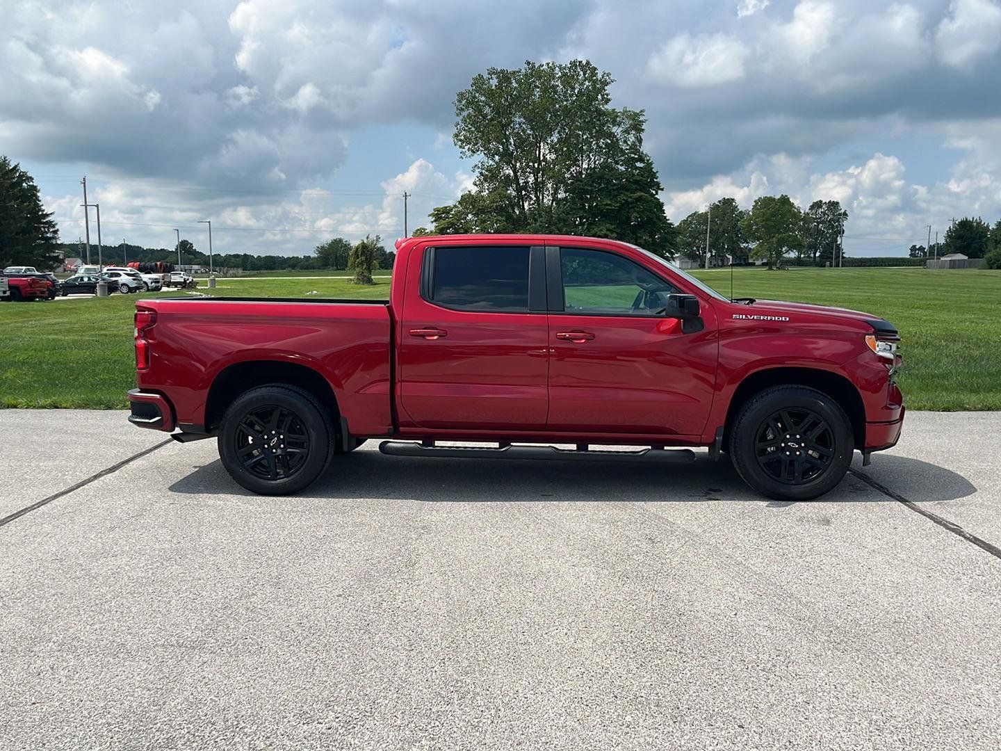 Used 2024 Chevrolet Silverado 1500 RST w/ Protection Package AWD/4WD image 6