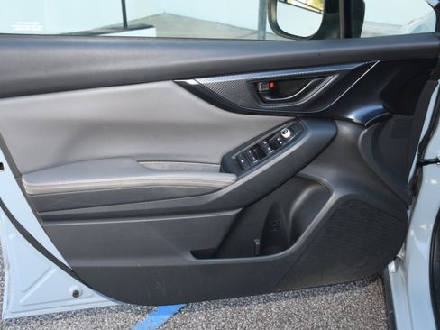 Used 2022 Subaru Crosstrek 2.5i Sport w/ Moonroof Package image 10