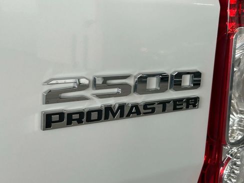 Used 2025 RAM ProMaster 2500 w/ Convenience Group image 22