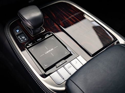 Used 2019 Lexus LS 500 AWD w/ Interior Upgrade Package image 33