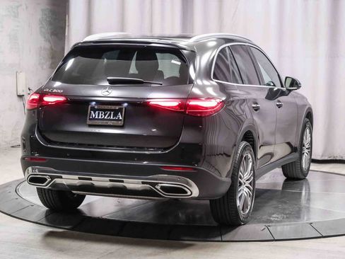 Certified 2026 Mercedes-Benz GLC 300 image 4