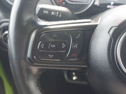 Used 2021 Jeep Gladiator Sport AWD/4WD image 10