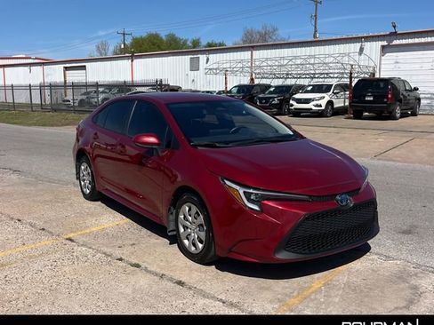 Used 2024 Toyota Corolla LE image 7