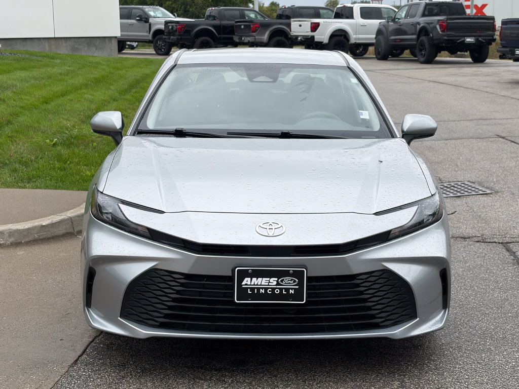 Used 2025 Toyota Camry LE FWD image 8