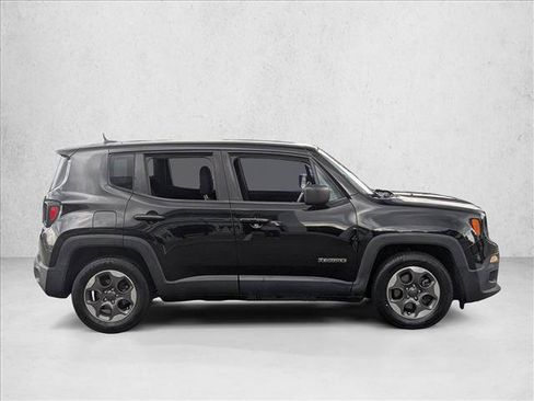 Used 2016 Jeep Renegade Sport w/ Power & Air Group FWD image 4