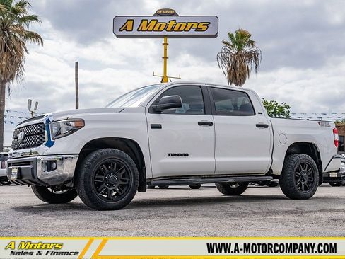 Used 2021 Toyota Tundra SR5 RWD image 1