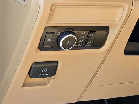 Used 2023 Ford F150 XLT image 7