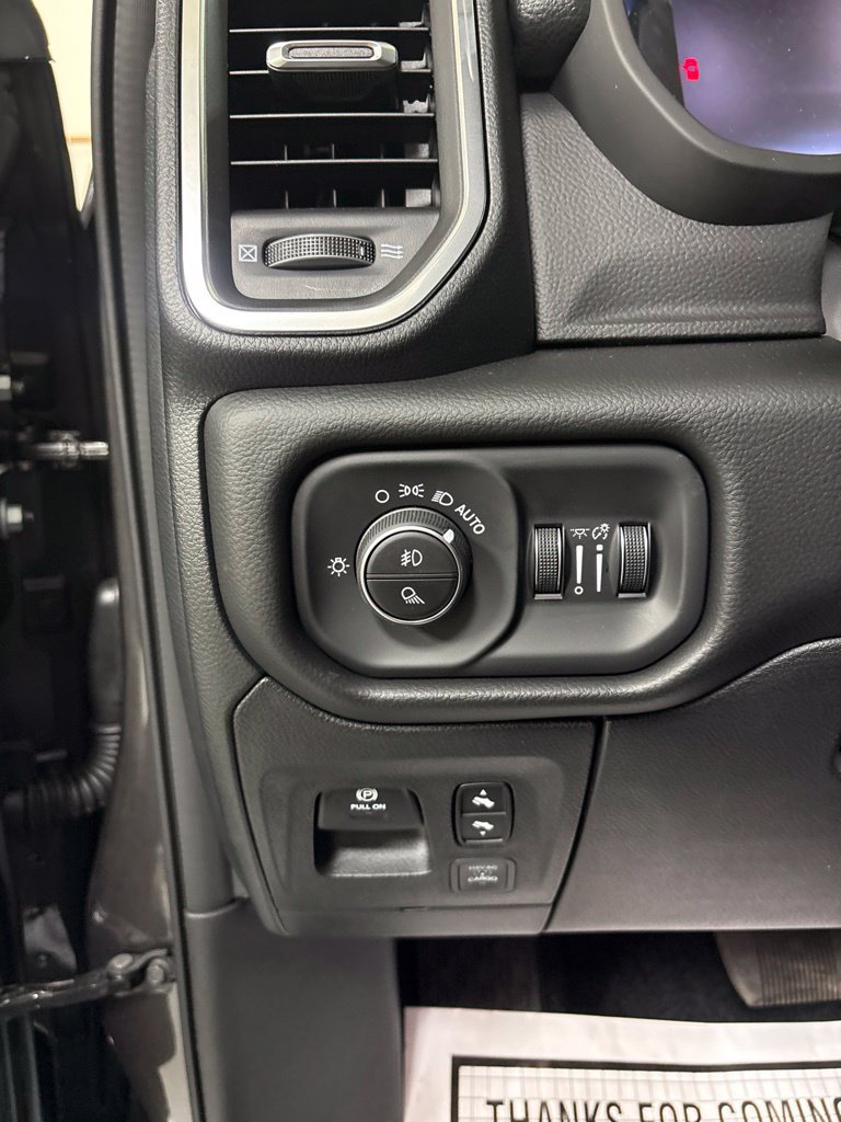 New 2027 RAM 1500 Laramie AWD/4WD image 11