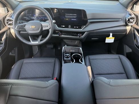 New 2026 Chevrolet Equinox LT w/ Convenience Package II image 10