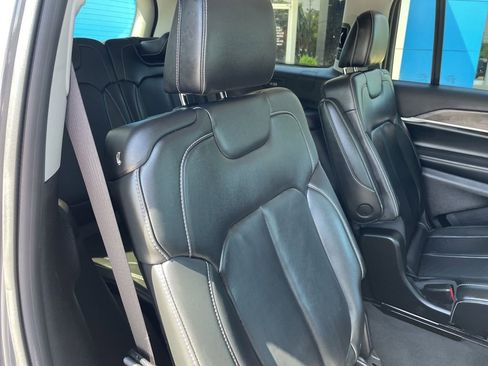 Used 2022 Jeep Grand Cherokee L Limited AWD/4WD image 26