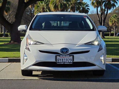 Used 2017 Toyota Prius Four Touring w/ Carpet Mat Package image 3