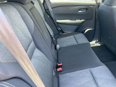 Used 2025 Nissan Rogue SV FWD image 22