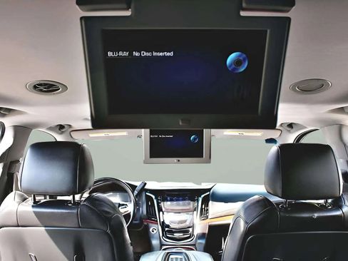 Used 2015 Cadillac Escalade ESV Premium image 23