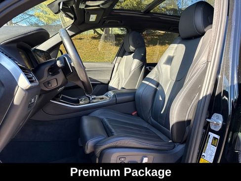 Used 2021 BMW X5 xDrive40i w/ M Sport Package image 12