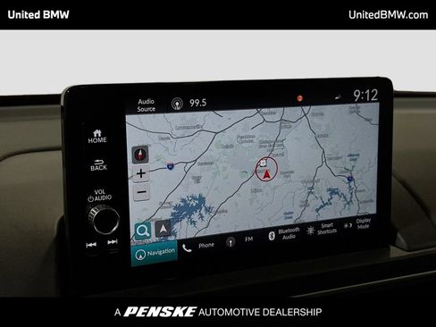 Used 2025 Honda Pilot Touring image 10