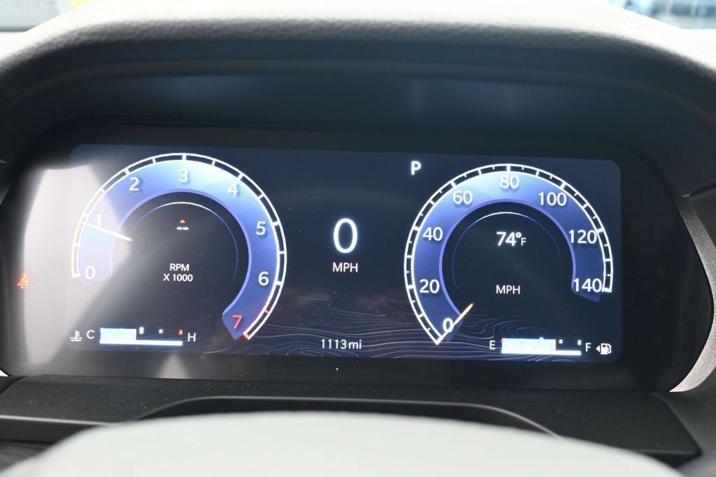 Used 2025 Jeep Grand Cherokee L Limited RWD image 29