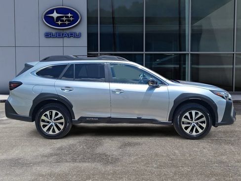Certified 2024 Subaru Outback Premium AWD/4WD image 9