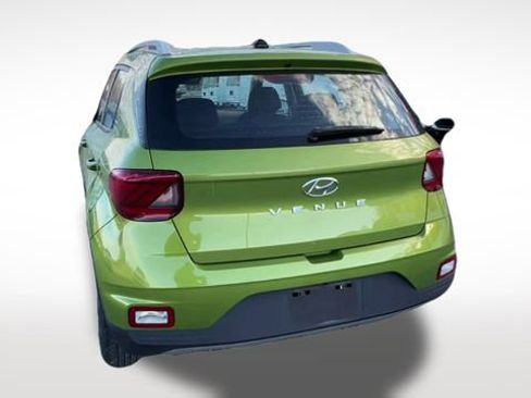 Used 2020 Hyundai Venue SEL w/ Convenience + Premium Package image 7
