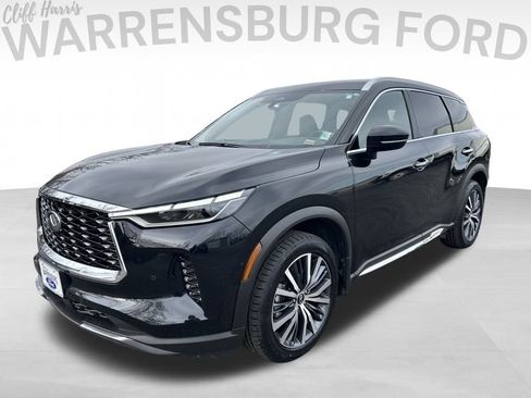 Used 2023 INFINITI QX60 Sensory w/ Vision Package image 3