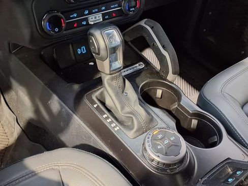 Used 2023 Ford Bronco Outer Banks image 9