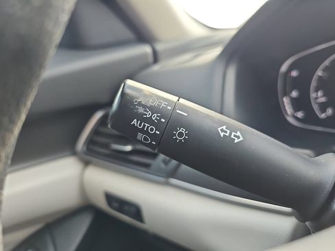 Used 2022 Honda Accord LX image 34