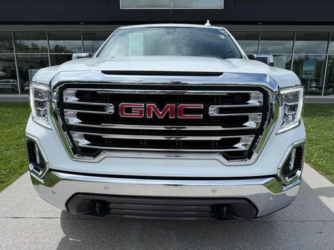 Used 2022 GMC Sierra 1500 SLT w/ SLT Premium Plus Package AWD/4WD image 3