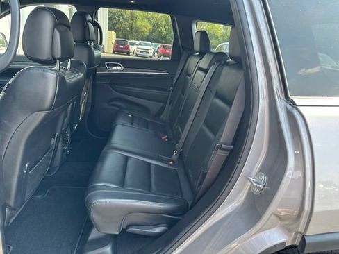 Used 2020 Jeep Grand Cherokee Limited w/ Trailer Tow Group IV AWD/4WD image 15
