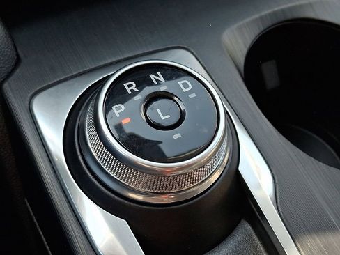 Used 2022 Ford Escape SE w/ SE Sport Appearance Package image 14