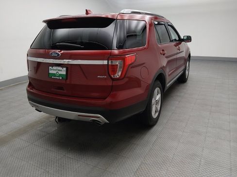 Used 2017 Ford Explorer XLT AWD/4WD image 9