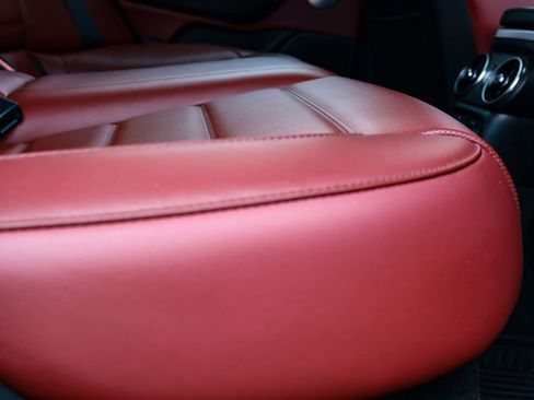 Used 2021 Kia Stinger GT2 image 18