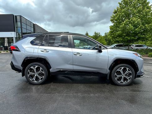 Used 2023 Toyota RAV4 XSE w/ Premium Package AWD/4WD image 5