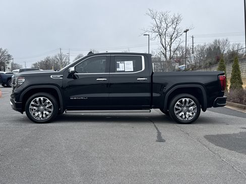 Used 2022 GMC Sierra 1500 Denali w/ Denali Reserve Package image 7