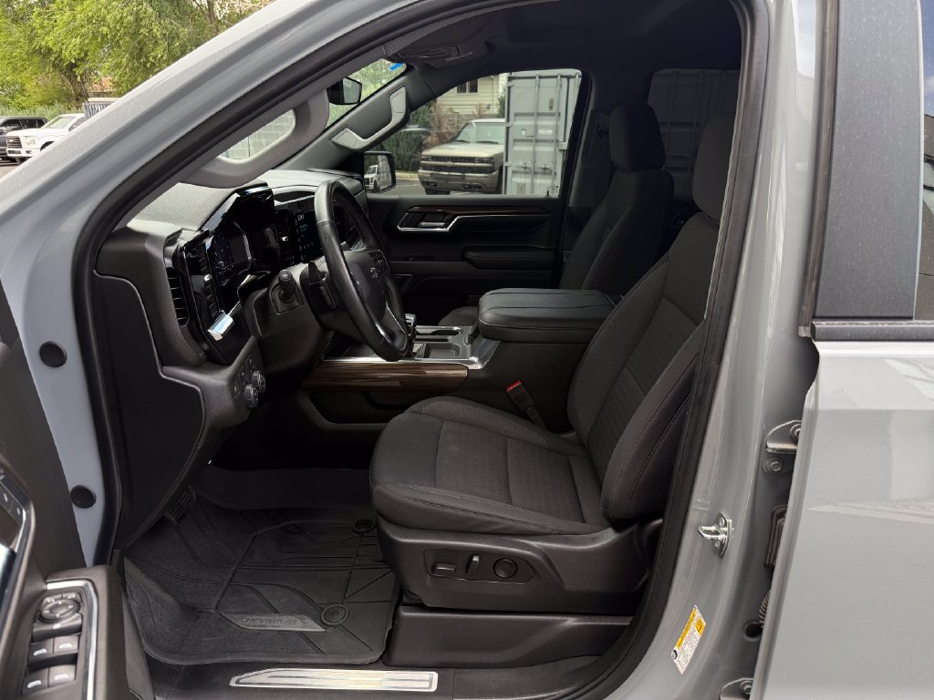 Used 2024 Chevrolet Silverado 1500 RST w/ Protection Package AWD/4WD image 20