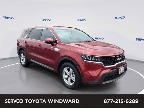 Used 2023 Kia Sorento LX FWD image 1