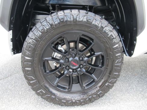 Used 2025 Toyota Tundra Limited w/ TRD Off-Road Package AWD/4WD image 8