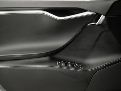 Used 2016 Tesla Model S AWD image 6